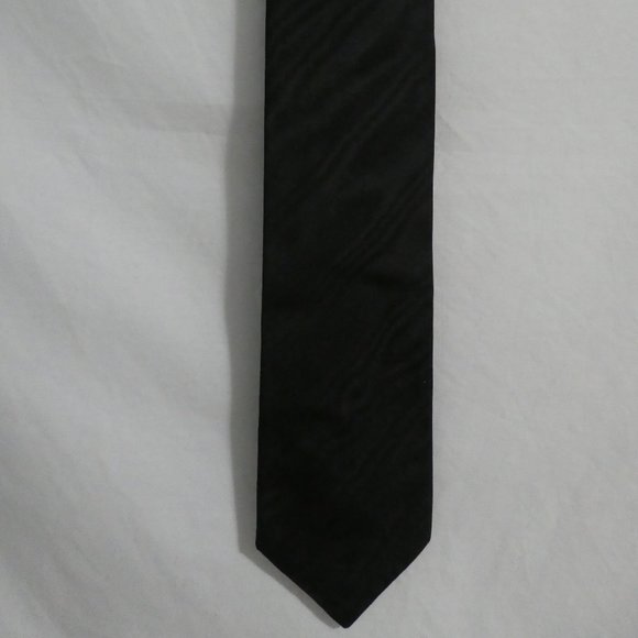 Striped Black Silk Necktie | Hand Crafted In Canada - Picture 3 of 5
